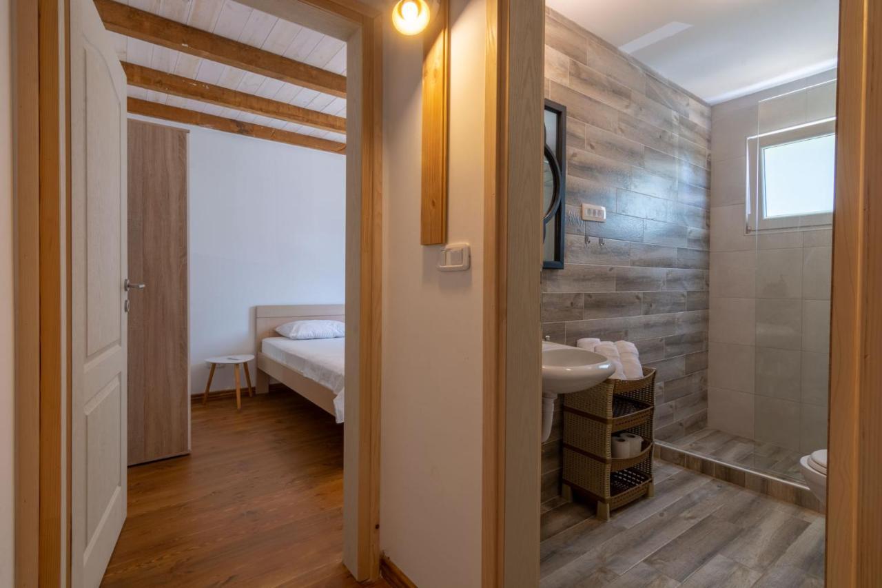 Hakuna Matata Apartments อุลซิน ภายนอก รูปภาพ