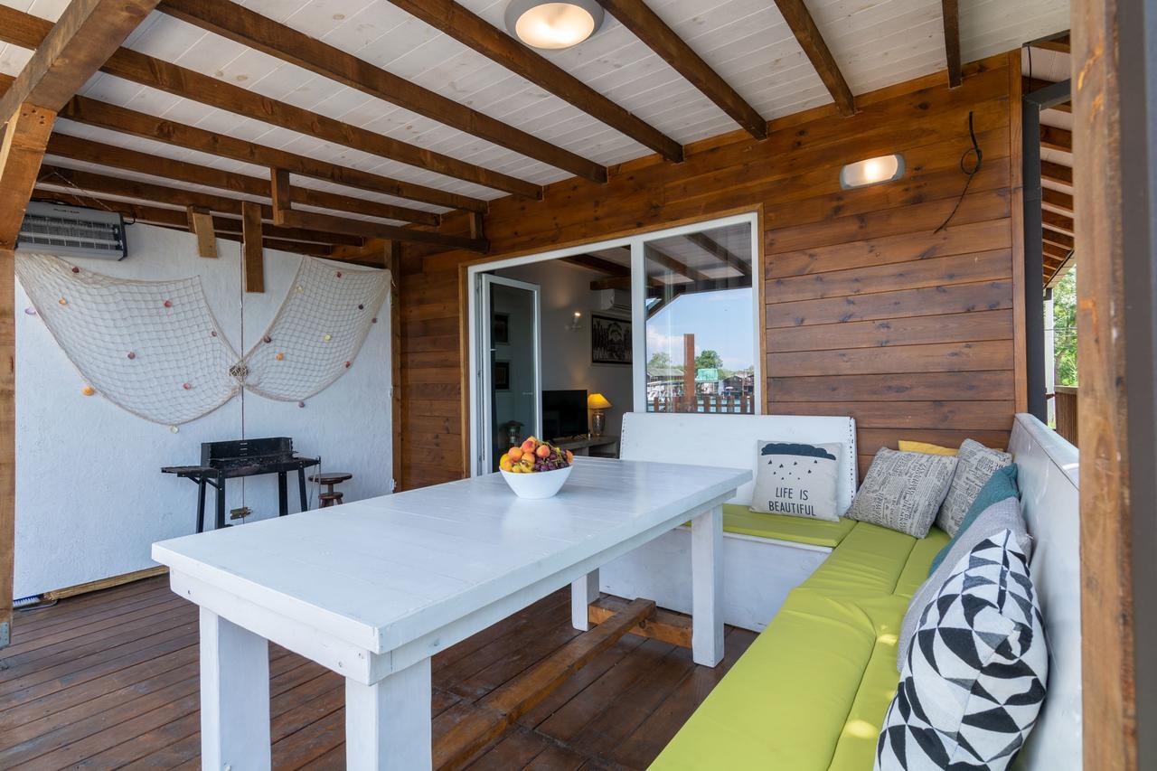 Hakuna Matata Apartments อุลซิน ภายนอก รูปภาพ