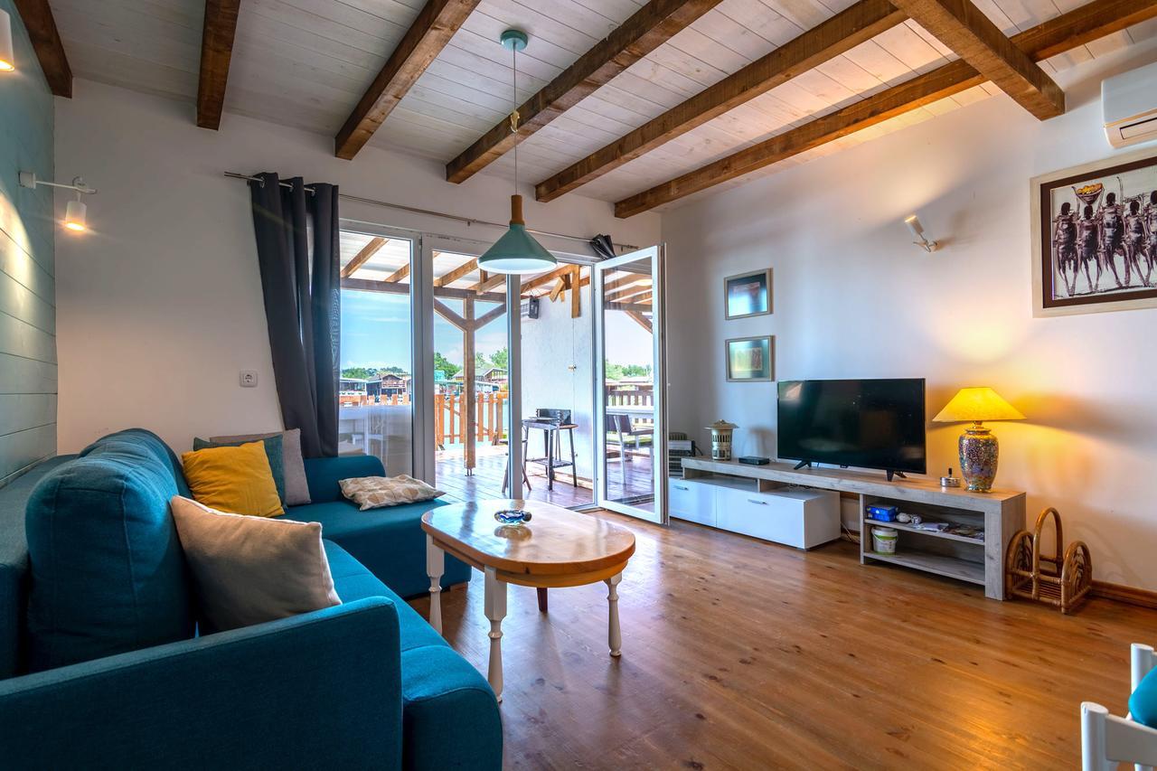 Hakuna Matata Apartments อุลซิน ภายนอก รูปภาพ