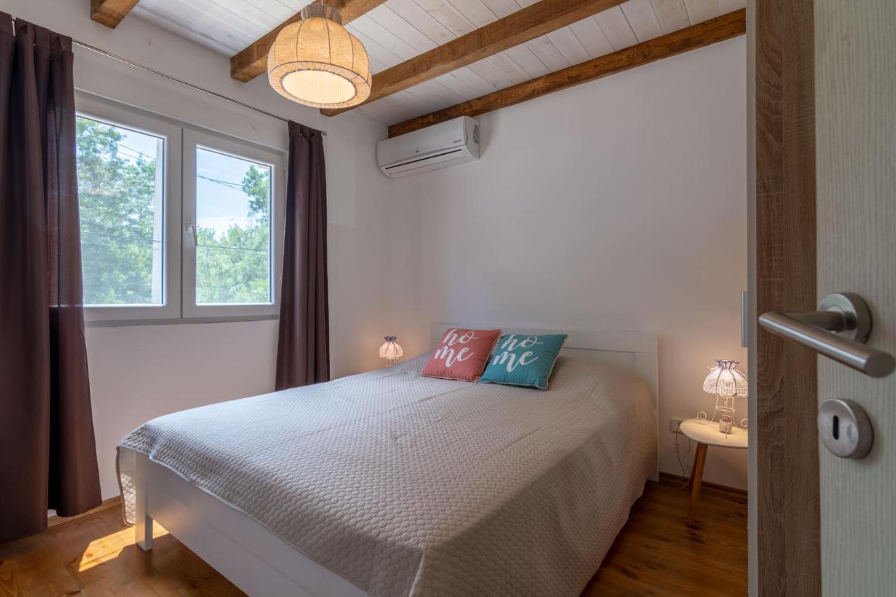Hakuna Matata Apartments อุลซิน ภายนอก รูปภาพ