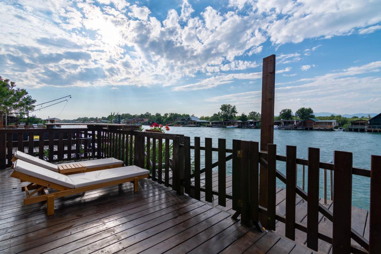Hakuna Matata Apartments อุลซิน ภายนอก รูปภาพ